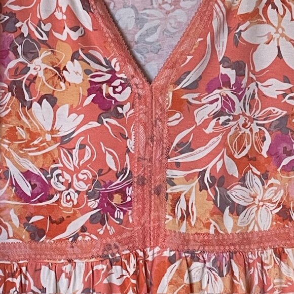 TORRID Super Soft Floral Knit Empire Waist Blouse - Size 1X - Picture 3 of 8